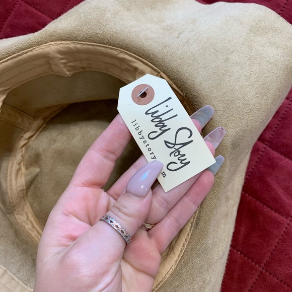 Hat - Picture 5 of 6